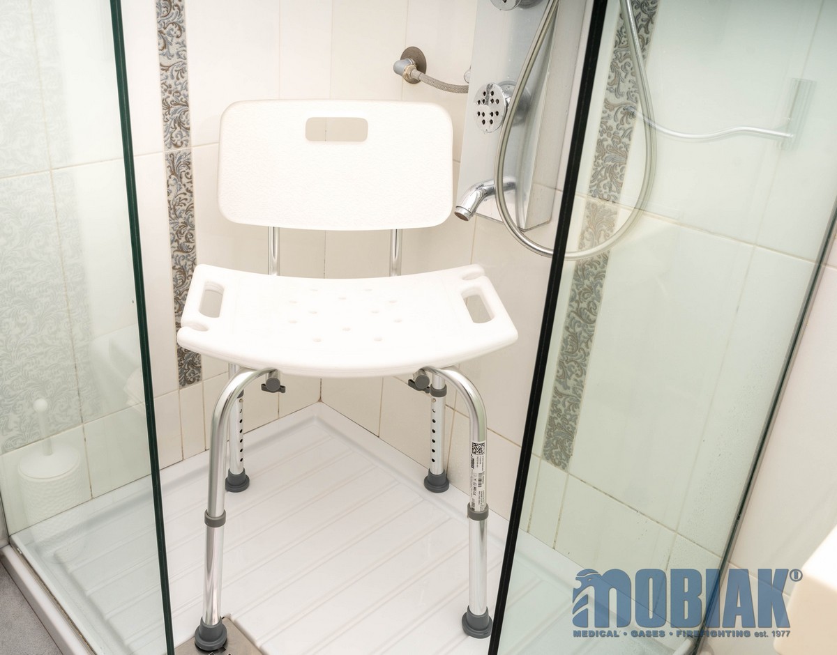 Sprchovacia stolička s operadlom 100kg 0806064i